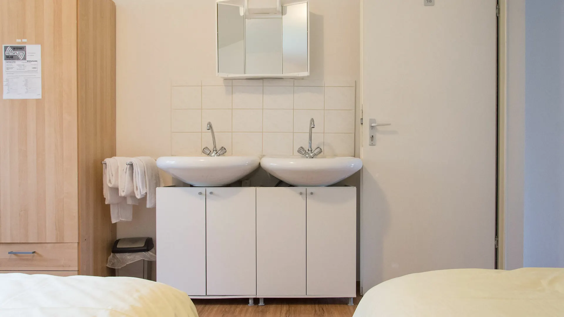 Otel 1, 2, Sleep Hostel Nuernberg Messe Almanya