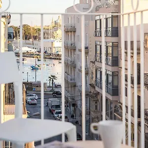 Island Affittacamere Gzira